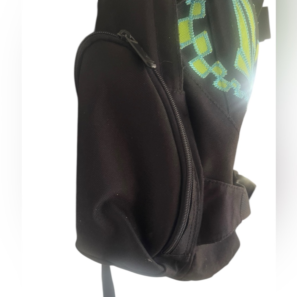 Volcom Men’s Backpack with Volcom Design on Front - Picture 6 of 8